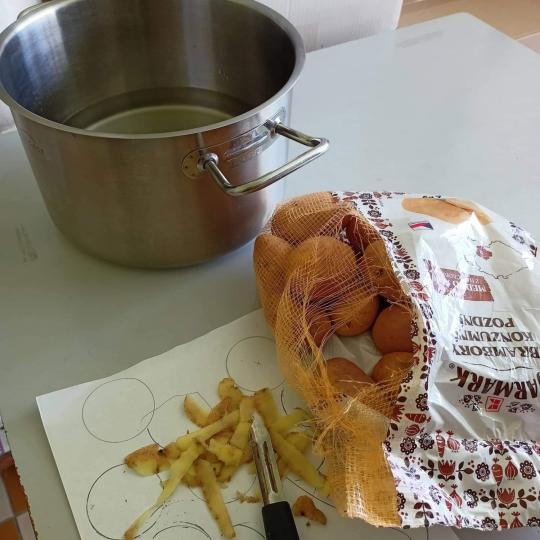 Kroužek vaření ZŠ- bramborák